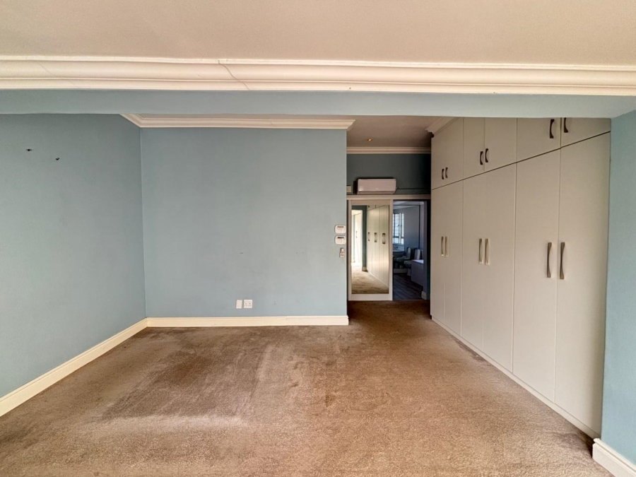 4 Bedroom Property for Sale in Glenwood KwaZulu-Natal