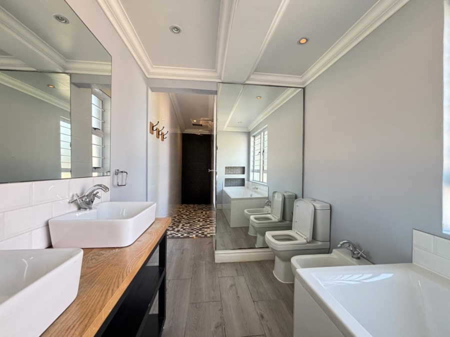 4 Bedroom Property for Sale in Glenwood KwaZulu-Natal