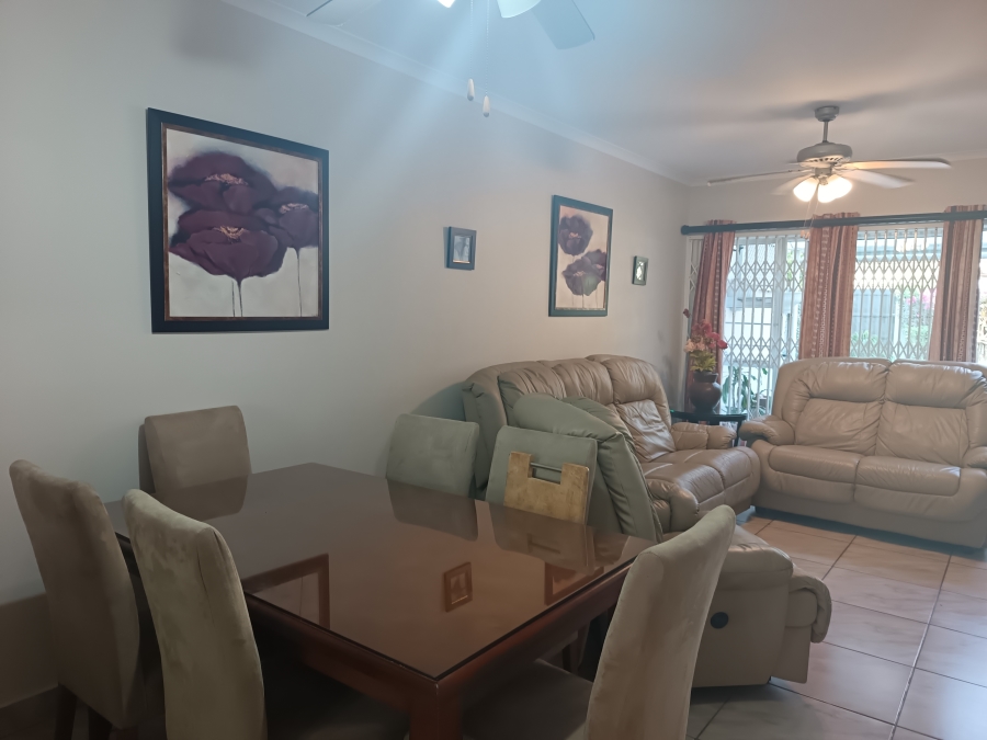 2 Bedroom Property for Sale in Umhlanga KwaZulu-Natal