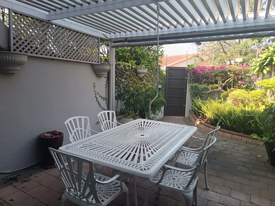 2 Bedroom Property for Sale in Umhlanga KwaZulu-Natal