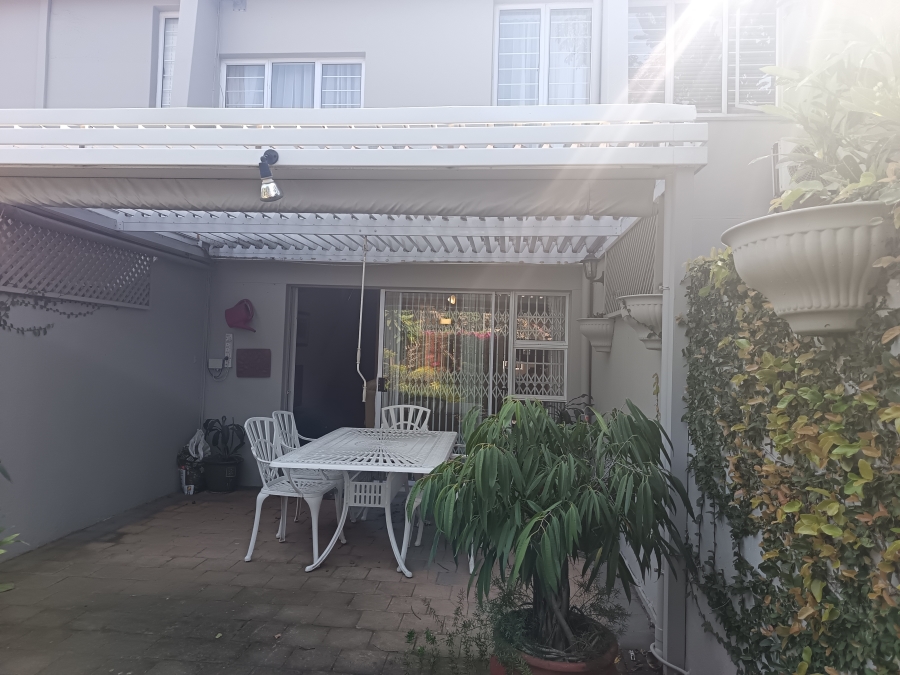 2 Bedroom Property for Sale in Umhlanga KwaZulu-Natal