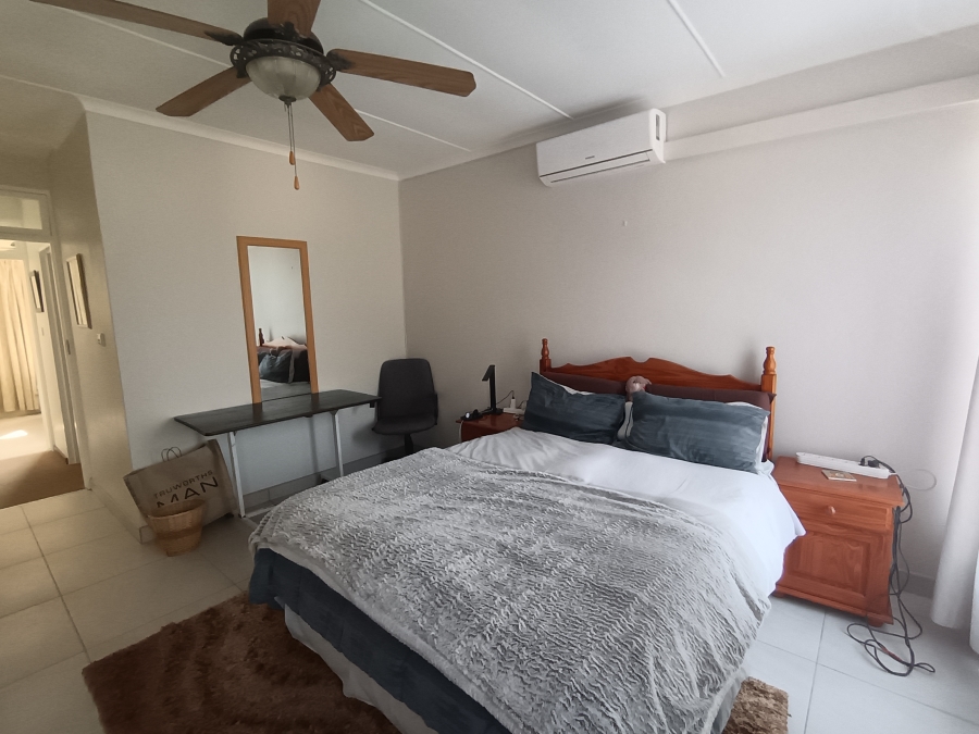 2 Bedroom Property for Sale in Umhlanga KwaZulu-Natal