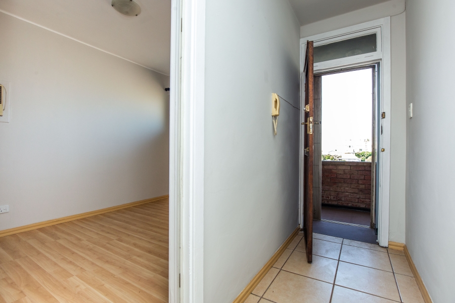 1 Bedroom Property for Sale in Glenwood KwaZulu-Natal