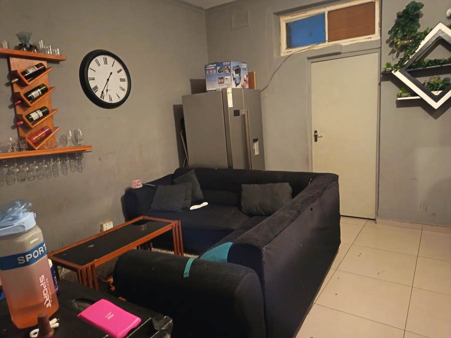 2 Bedroom Property for Sale in Glenwood KwaZulu-Natal