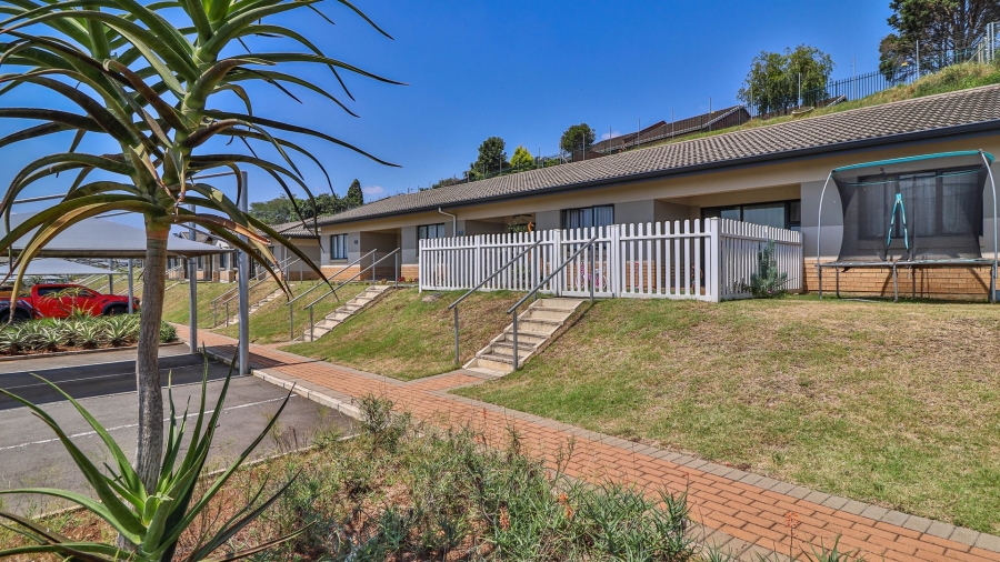 2 Bedroom Property for Sale in Hayfields KwaZulu-Natal