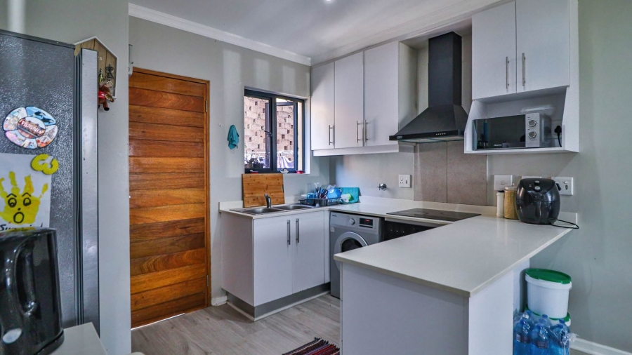 2 Bedroom Property for Sale in Hayfields KwaZulu-Natal