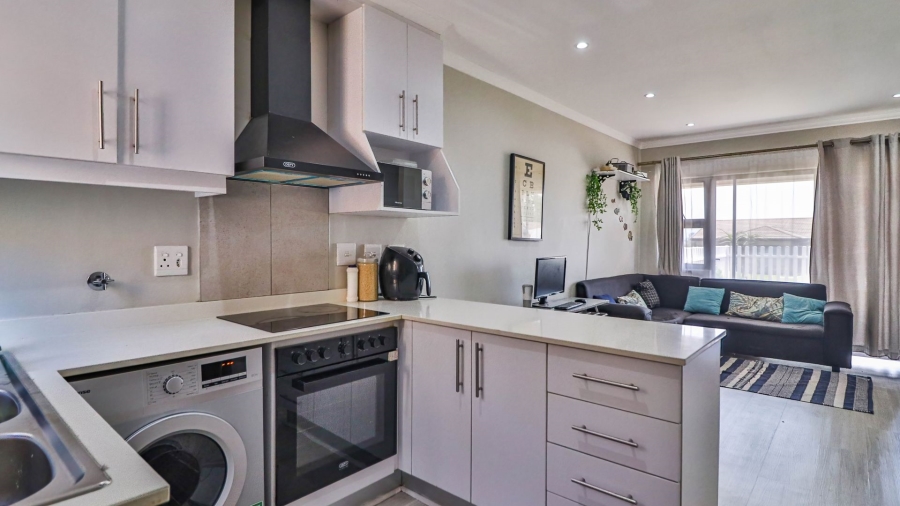 2 Bedroom Property for Sale in Hayfields KwaZulu-Natal