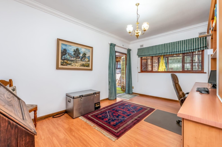 4 Bedroom Property for Sale in Kloof KwaZulu-Natal