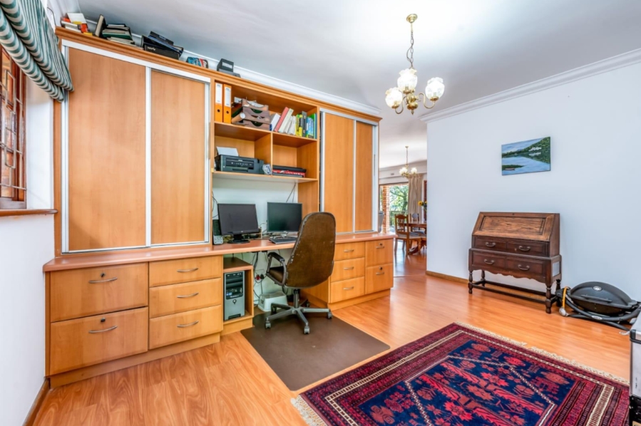 4 Bedroom Property for Sale in Kloof KwaZulu-Natal