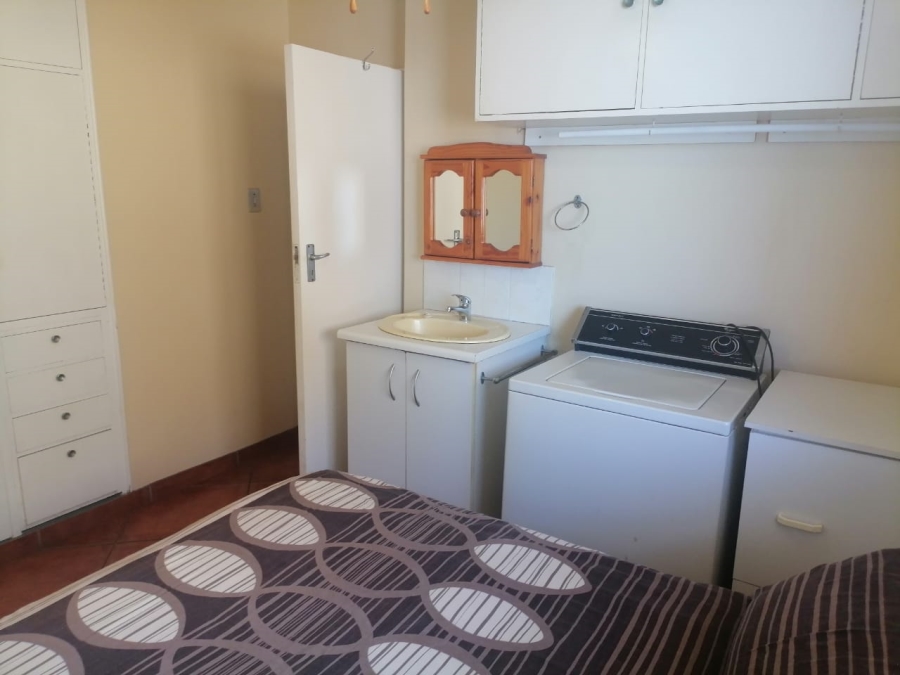 To Let 3 Bedroom Property for Rent in Amanzimtoti KwaZulu-Natal