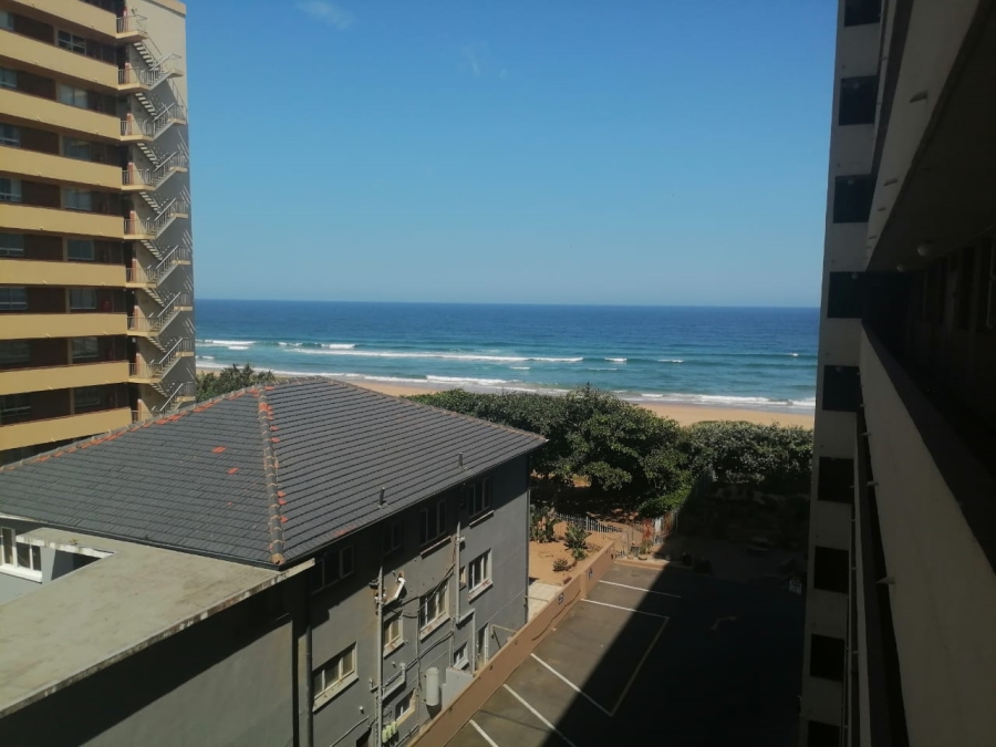 To Let 3 Bedroom Property for Rent in Amanzimtoti KwaZulu-Natal