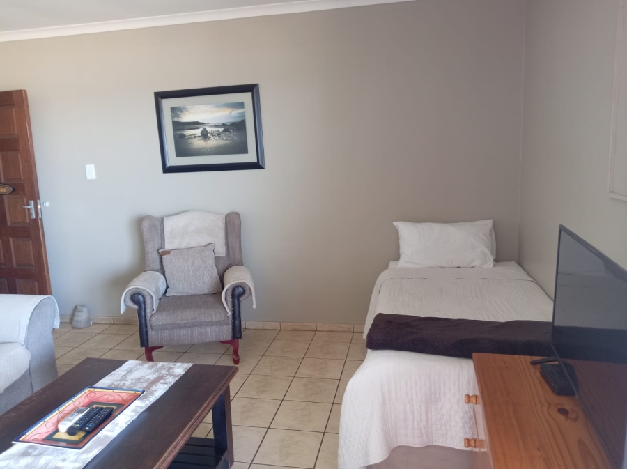 7 Bedroom Property for Sale in Winklespruit KwaZulu-Natal