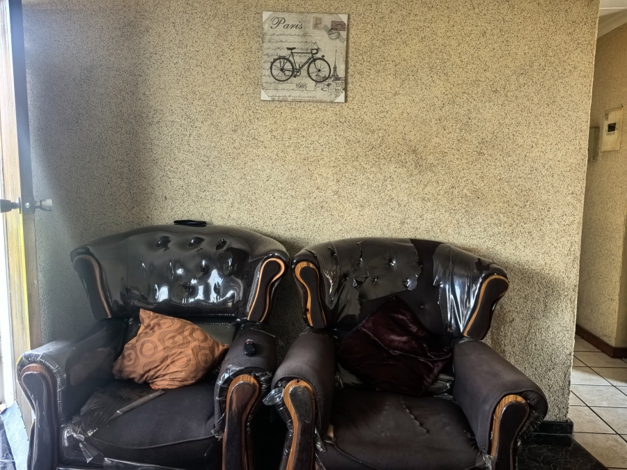 3 Bedroom Property for Sale in Acaciaville KwaZulu-Natal