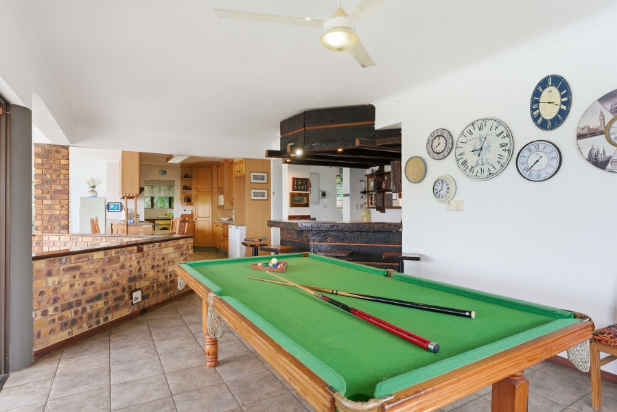 5 Bedroom Property for Sale in Pennington KwaZulu-Natal