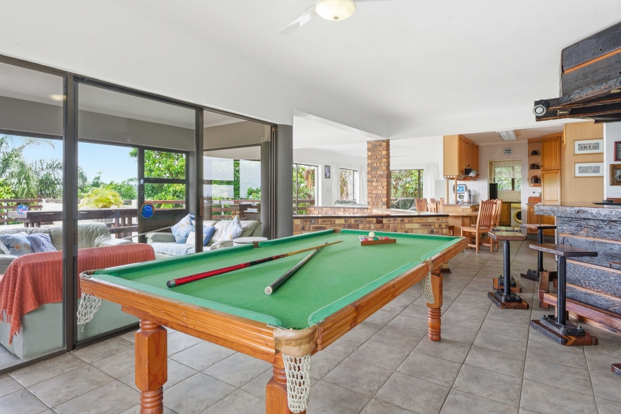 5 Bedroom Property for Sale in Pennington KwaZulu-Natal