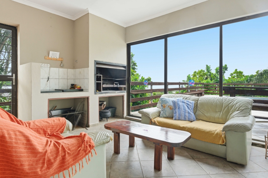 5 Bedroom Property for Sale in Pennington KwaZulu-Natal