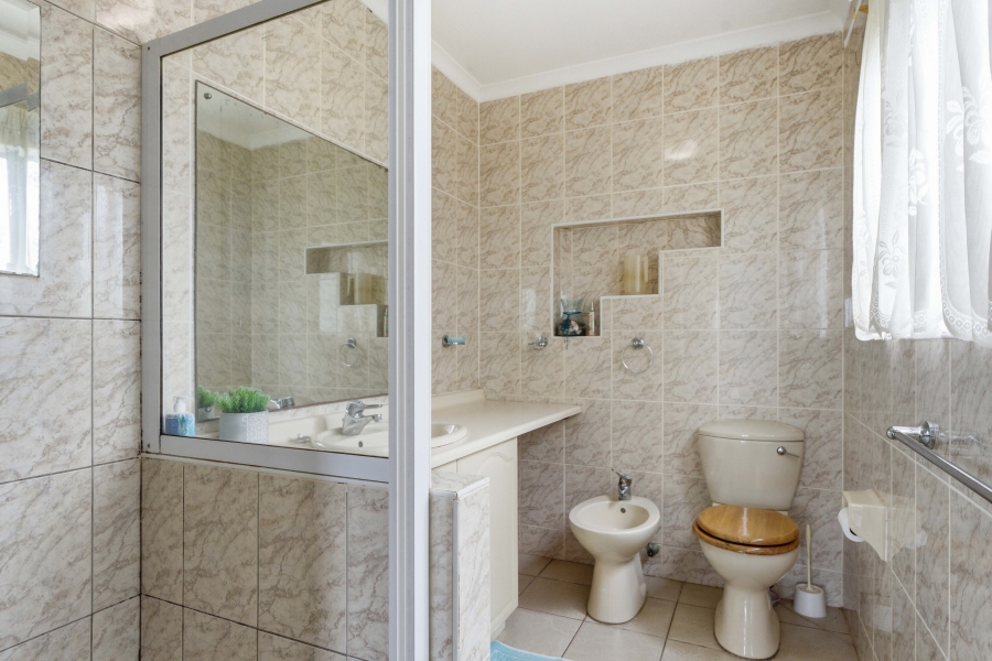 5 Bedroom Property for Sale in Pennington KwaZulu-Natal