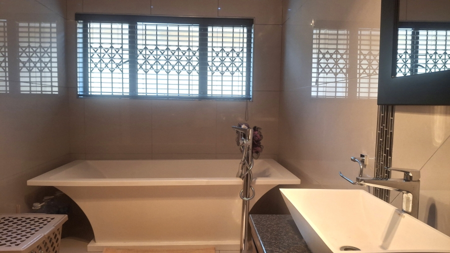 3 Bedroom Property for Sale in Athlone Park KwaZulu-Natal