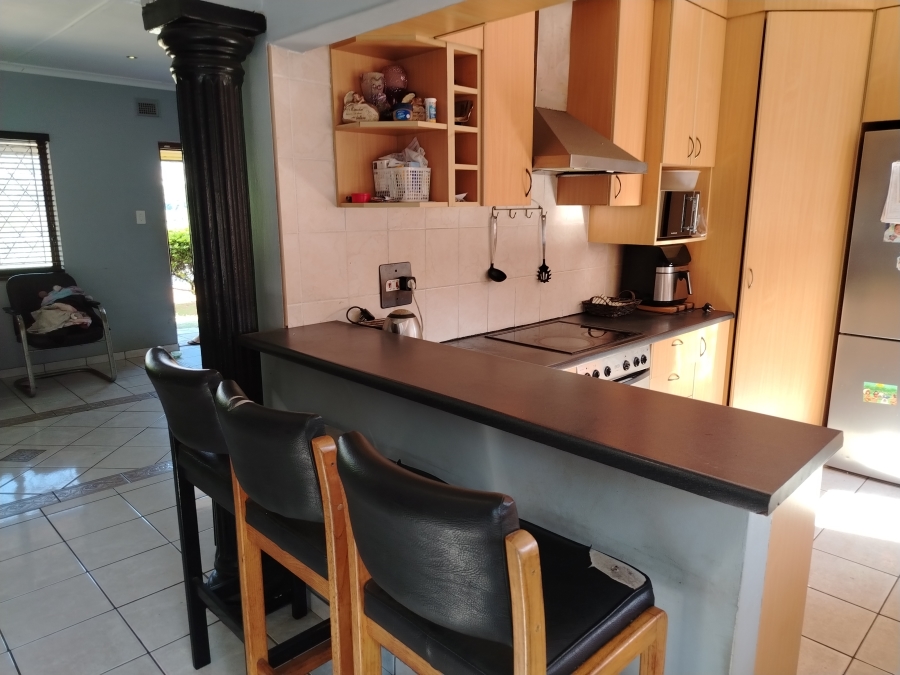 4 Bedroom Property for Sale in Ocean View KwaZulu-Natal