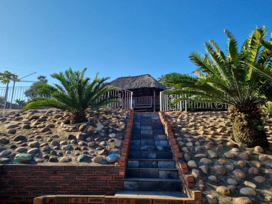 4 Bedroom Property for Sale in Ocean View KwaZulu-Natal