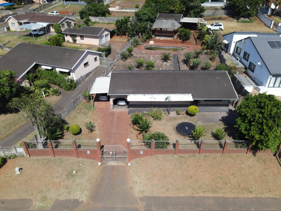 4 Bedroom Property for Sale in Ocean View KwaZulu-Natal