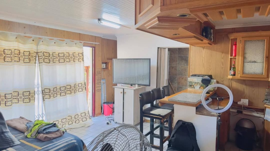 4 Bedroom Property for Sale in Ocean View KwaZulu-Natal