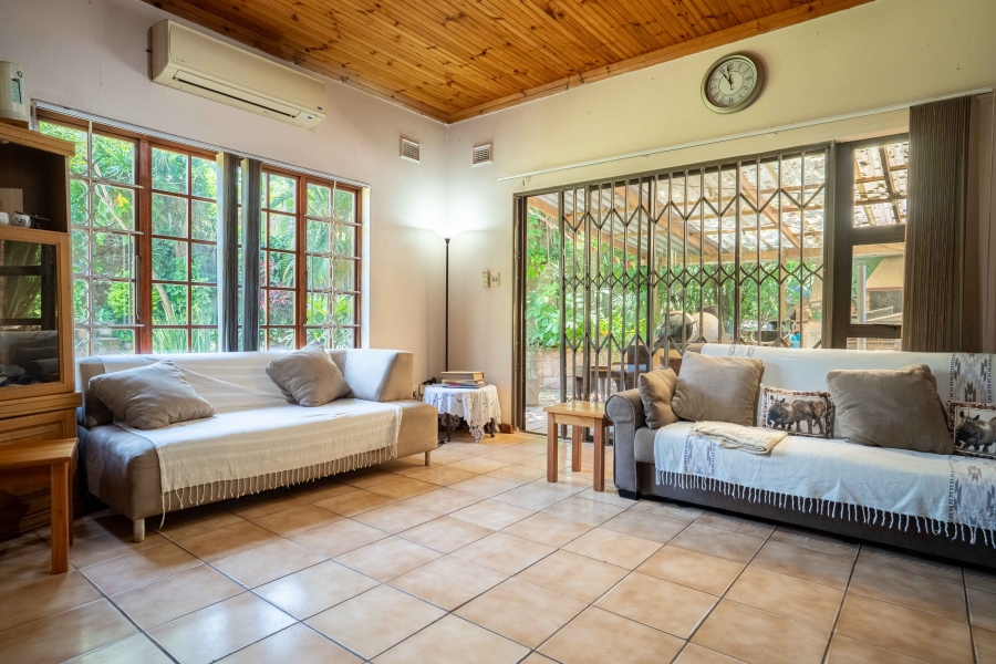 3 Bedroom Property for Sale in Amanzimtoti KwaZulu-Natal