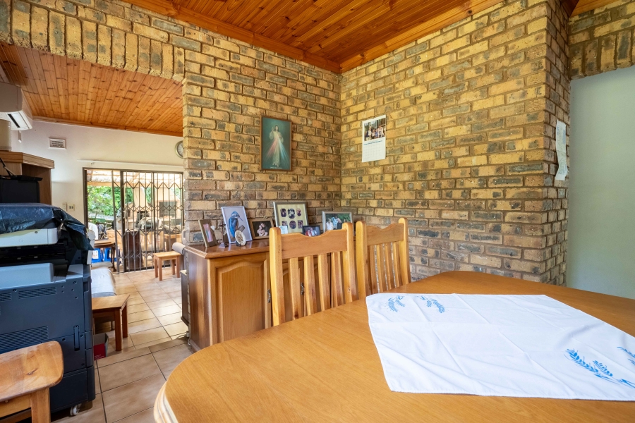 3 Bedroom Property for Sale in Amanzimtoti KwaZulu-Natal