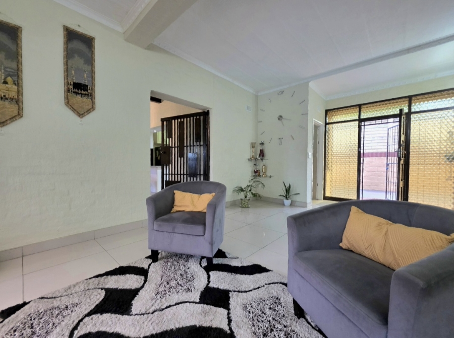 6 Bedroom Property for Sale in Athlone Park KwaZulu-Natal