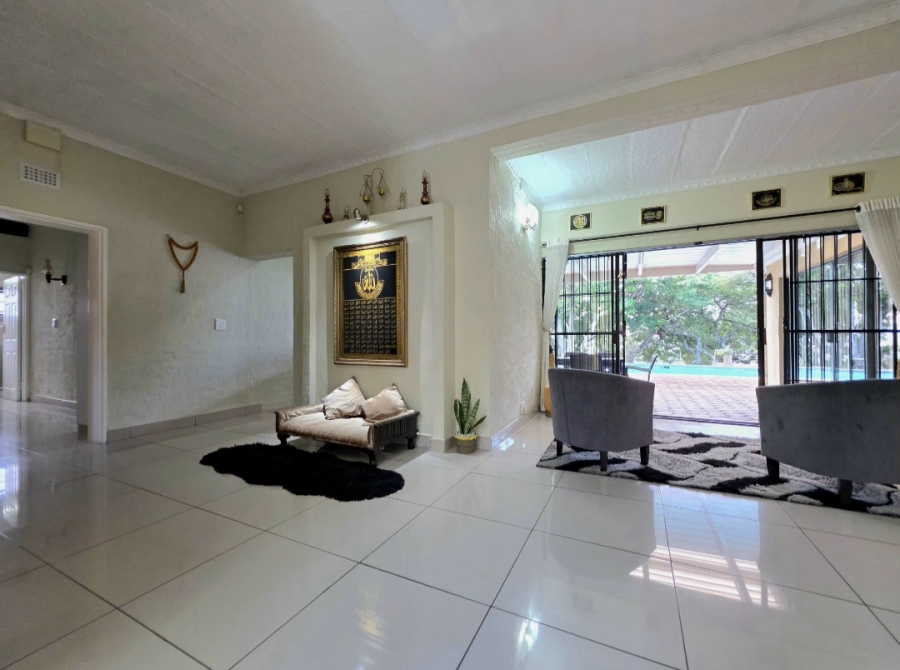 6 Bedroom Property for Sale in Athlone Park KwaZulu-Natal