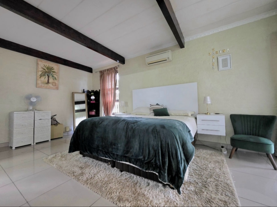 6 Bedroom Property for Sale in Athlone Park KwaZulu-Natal