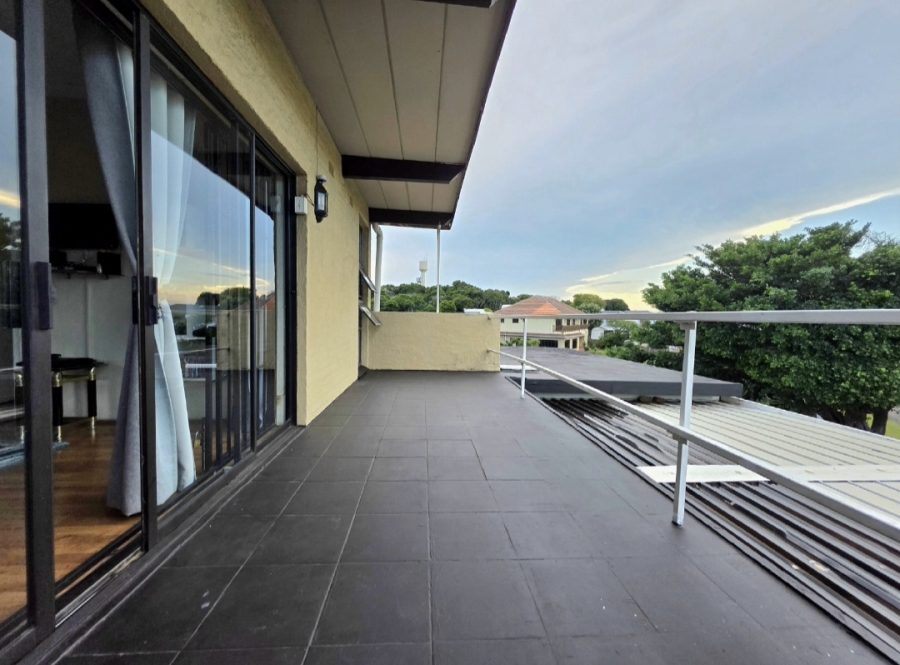 6 Bedroom Property for Sale in Athlone Park KwaZulu-Natal