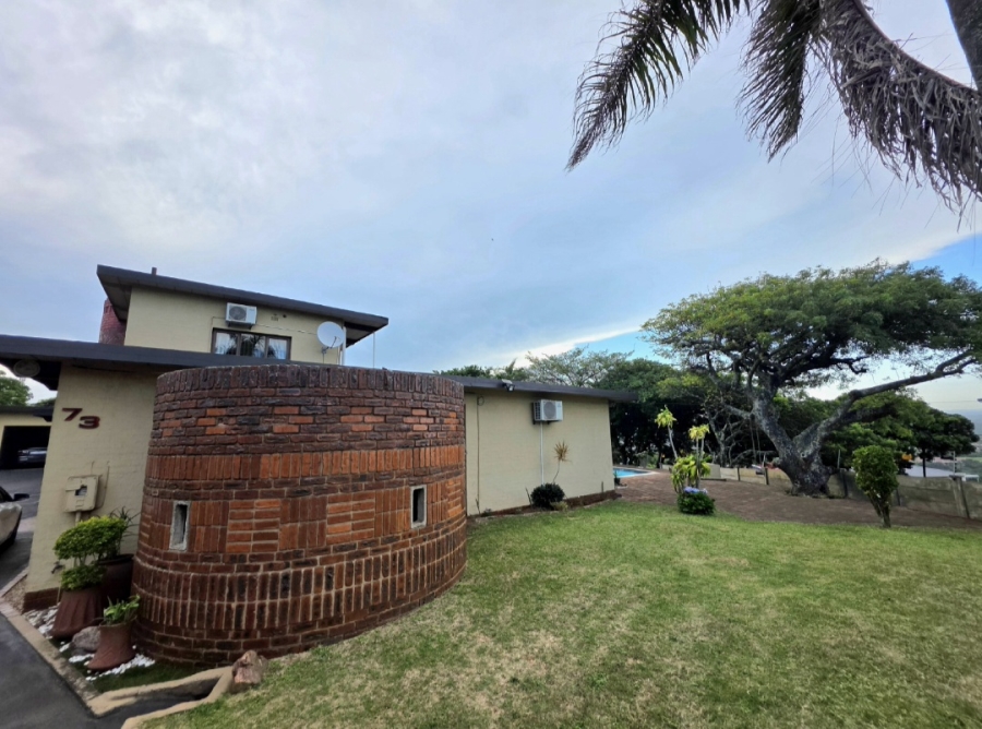 6 Bedroom Property for Sale in Athlone Park KwaZulu-Natal