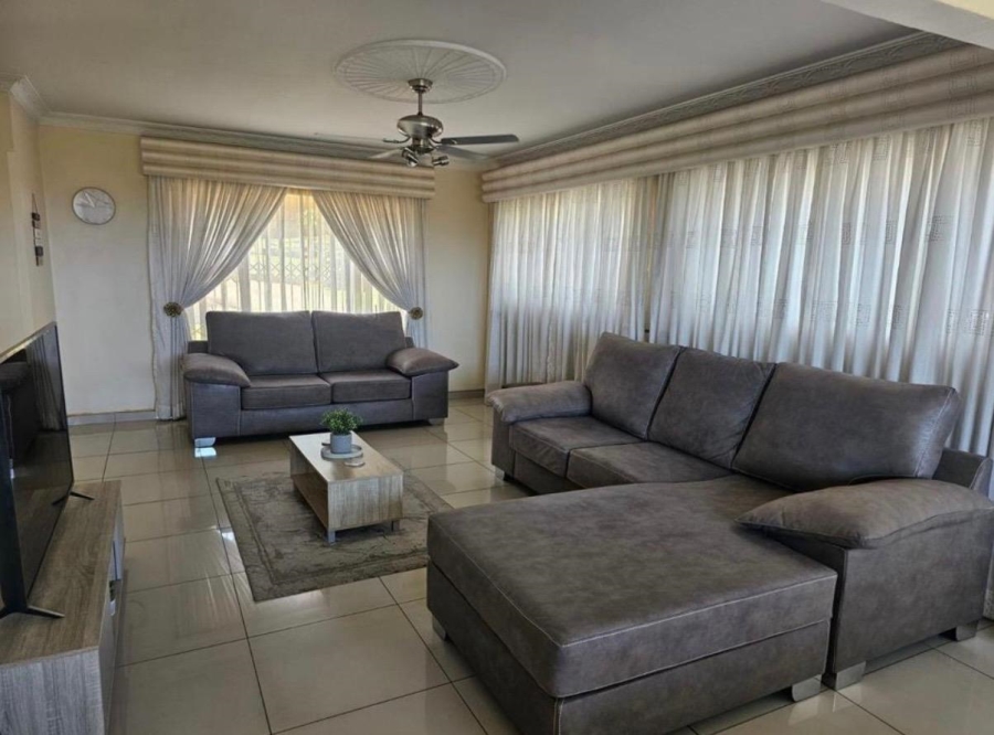 5 Bedroom Property for Sale in Bluff KwaZulu-Natal