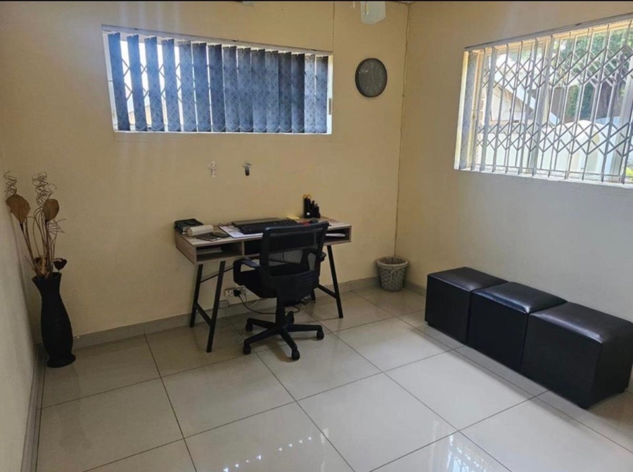 5 Bedroom Property for Sale in Bluff KwaZulu-Natal