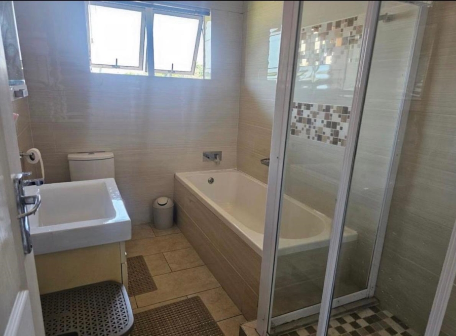 5 Bedroom Property for Sale in Bluff KwaZulu-Natal