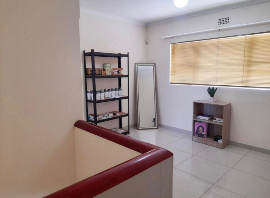 5 Bedroom Property for Sale in Bluff KwaZulu-Natal