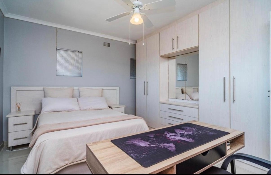 5 Bedroom Property for Sale in Bluff KwaZulu-Natal