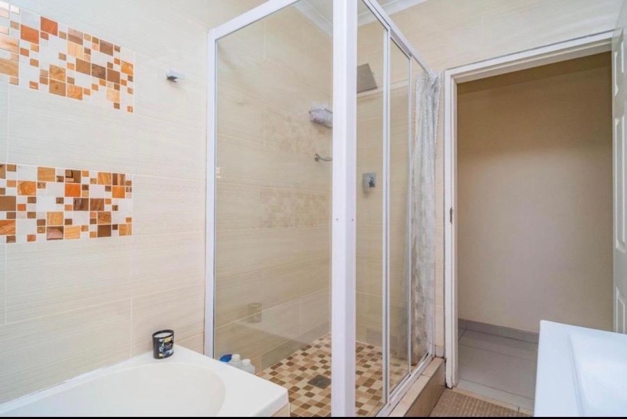 5 Bedroom Property for Sale in Bluff KwaZulu-Natal