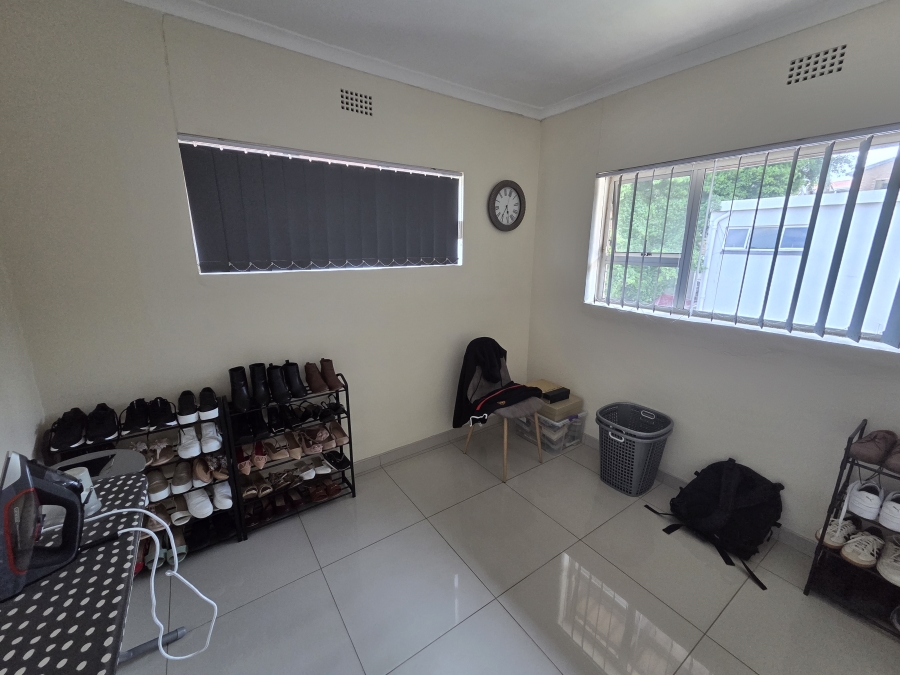 5 Bedroom Property for Sale in Bluff KwaZulu-Natal