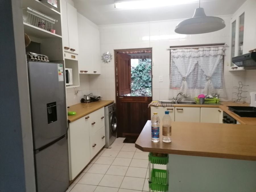 To Let 2 Bedroom Property for Rent in Highlands Hills KwaZulu-Natal