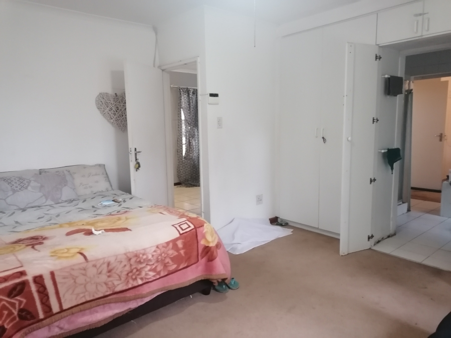 To Let 2 Bedroom Property for Rent in Highlands Hills KwaZulu-Natal