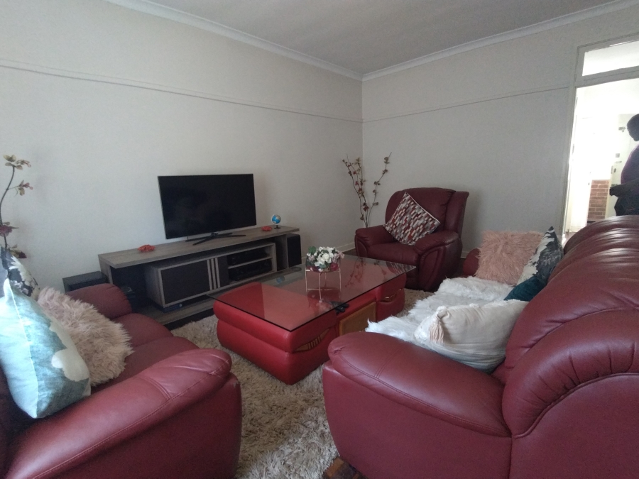 1 Bedroom Property for Sale in Glenwood KwaZulu-Natal