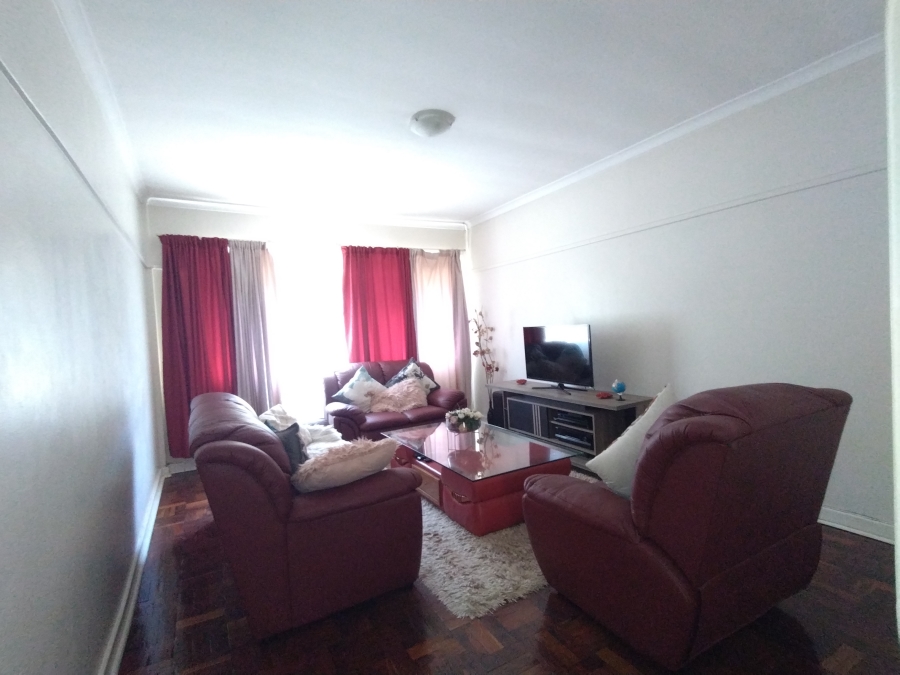 1 Bedroom Property for Sale in Glenwood KwaZulu-Natal