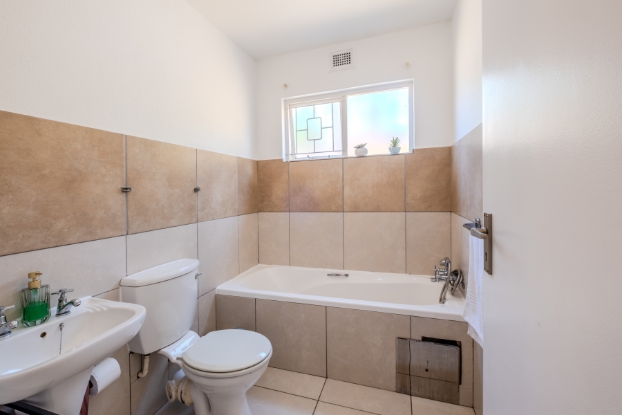 To Let 2 Bedroom Property for Rent in Durban North KwaZulu-Natal