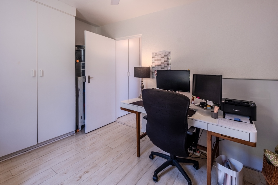 To Let 2 Bedroom Property for Rent in Durban North KwaZulu-Natal