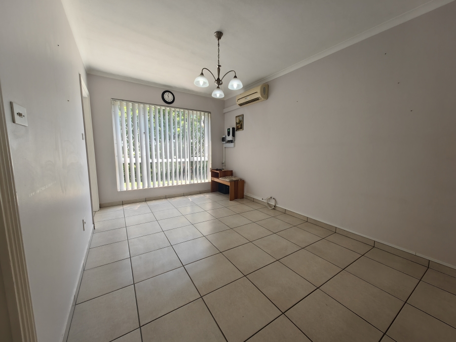 1 Bedroom Property for Sale in Scottburgh Central KwaZulu-Natal