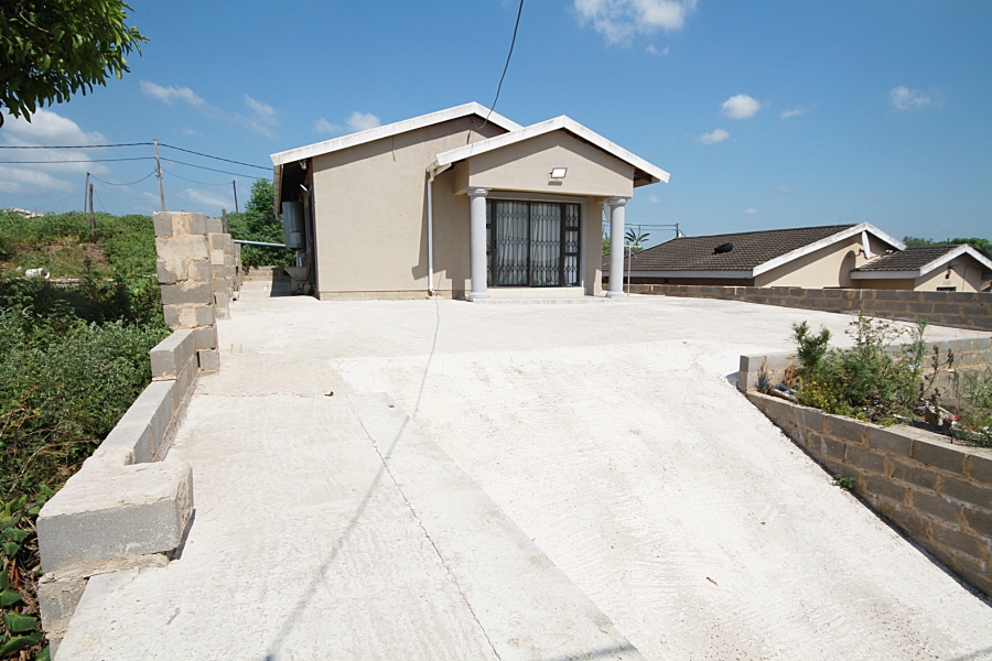 2 Bedroom Property for Sale in Lovu KwaZulu-Natal