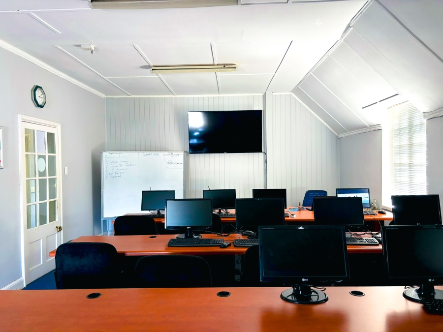 12 Bedroom Property for Sale in Scottsville KwaZulu-Natal