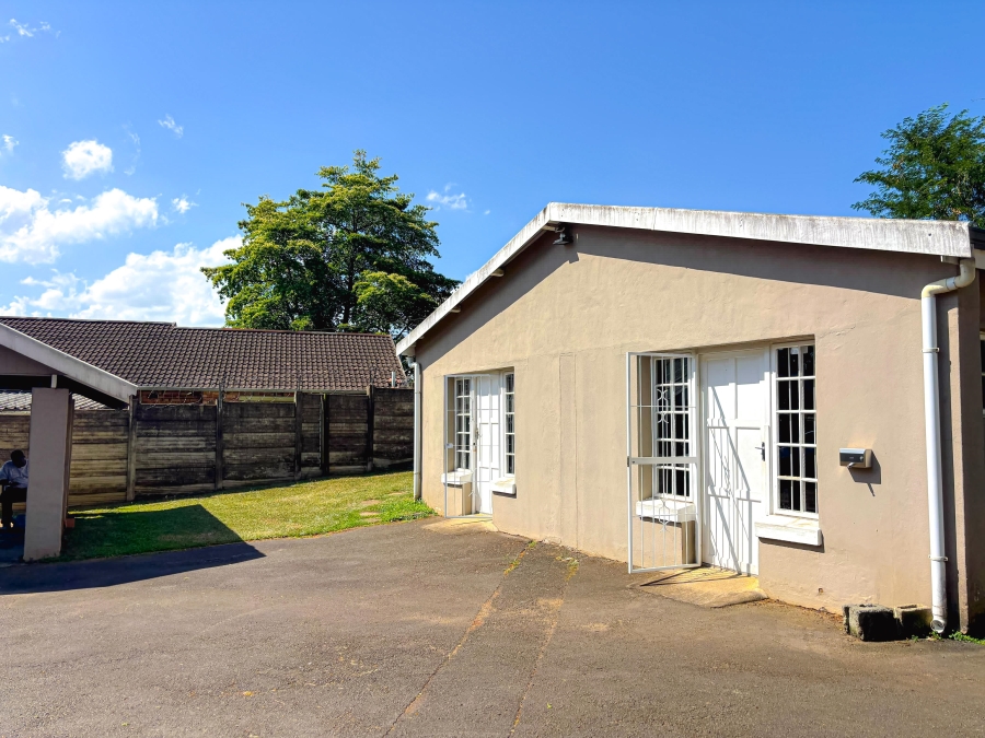 12 Bedroom Property for Sale in Scottsville KwaZulu-Natal